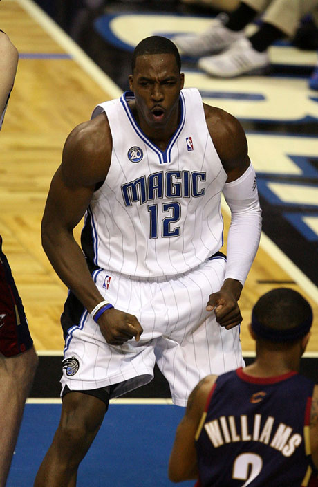 帕尔默缺席训练备战埃弗顿，复出计划稳步推进（帕尔默未参与备战埃弗顿训练，复出进程按计划推进）