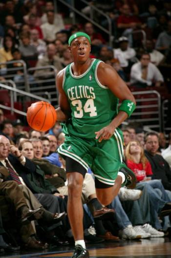 涉嫌在秘鲁进行诈骗？伊涅斯塔：完全否认这些指控（被指在秘鲁涉诈骗？伊涅斯塔回应：指控不属实）