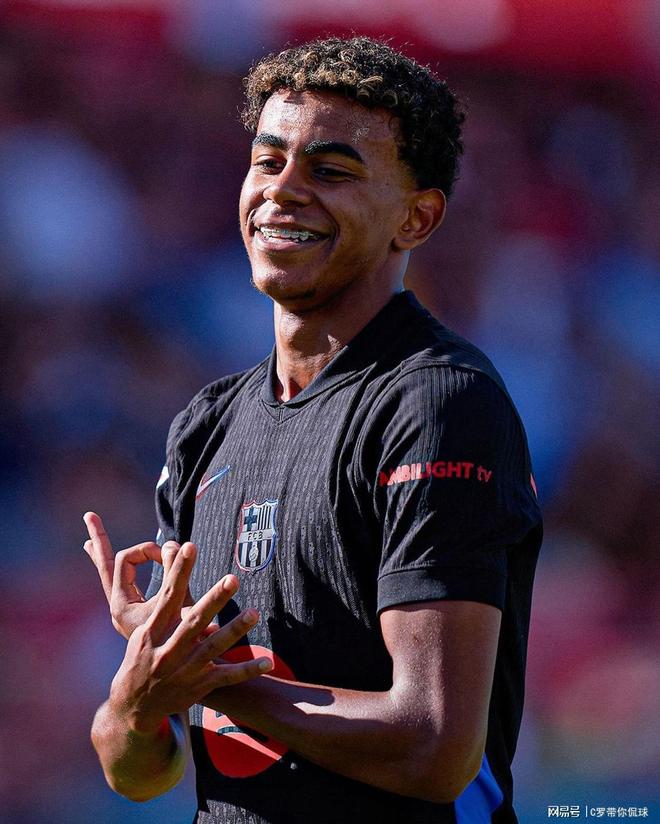 若有所指？毕包公布对阵巴萨大名单时用了尼科的照片（耐人寻味？毕包发布战巴萨名单配尼科照片）