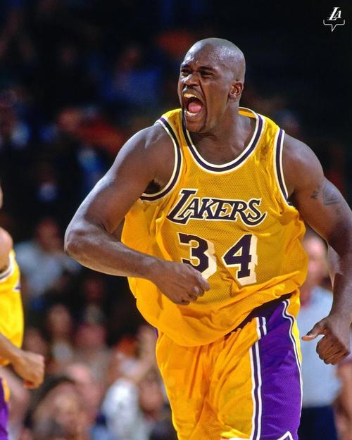 太阳报：喀麦隆队主帅虽被解雇，但仍将奥纳纳选入非洲杯名单（太阳报：喀麦隆主帅下课仍将奥纳纳列入非洲杯名单）