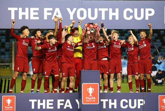 西海岸代理主帅：希望带领球队取胜，巩固我们在积分榜的位置（西海岸临时主帅：力争赢球，稳固积分榜排名）