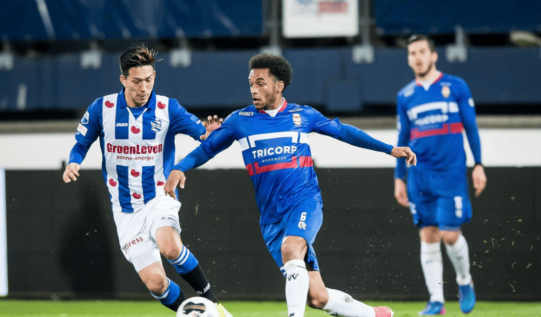 中与对方防 中与对方防